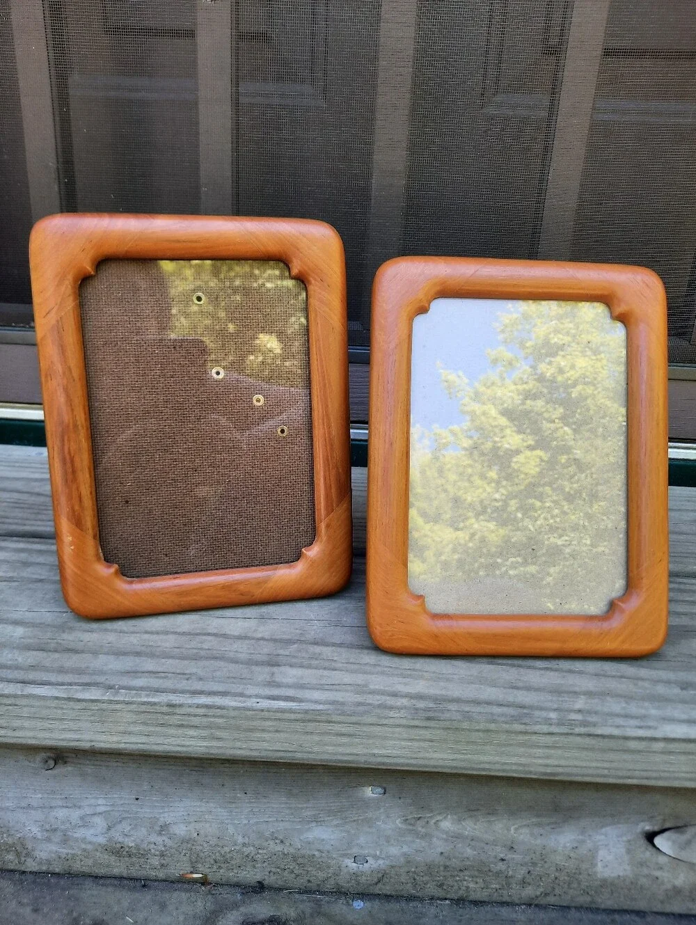 2 Vintage Fetco Handcrafted In Thailand Wood Curved Detail Picture Frames 5×7